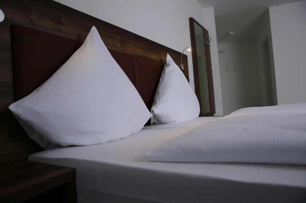 the sQuare hotel