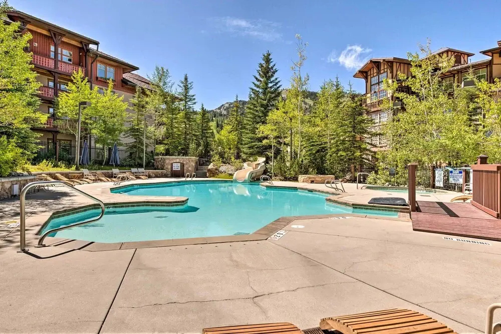 Solitude Mountain Resort Condo at Lift Base!