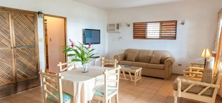 Beach House Villas and Hotel