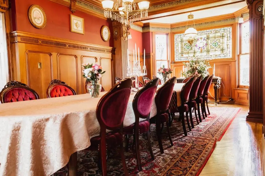 Emig Mansion