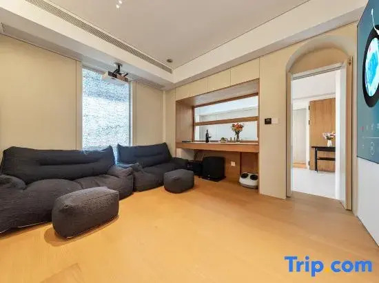 YiBoJiangShang B&B(Tianmen Mountain Cable Car Store）