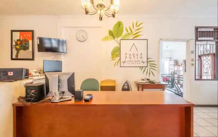 Pagar Putih Guest House Syariah