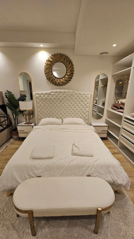 UG Neubau City Wohnung (optional Pool+Gym+2tes Bad extra buchbar)