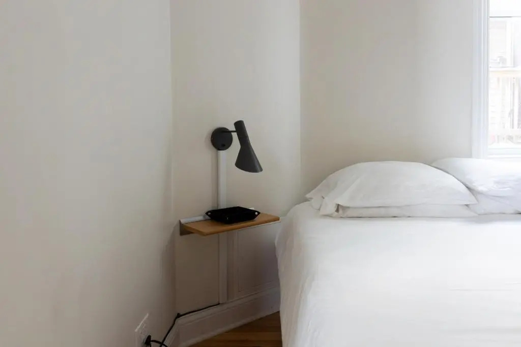 Updated West Town 2BR with W&D by Zencity