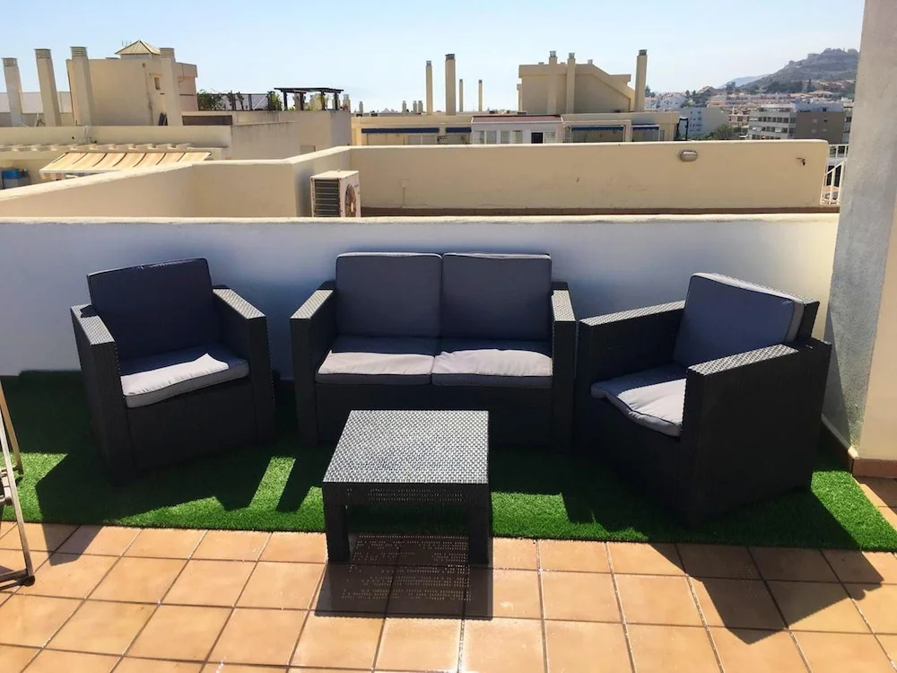 Apartment With one Bedroom in Torre de Benagalbón, With Wonderful sea View, Furnished Terrace and Wifi - Near the Beach