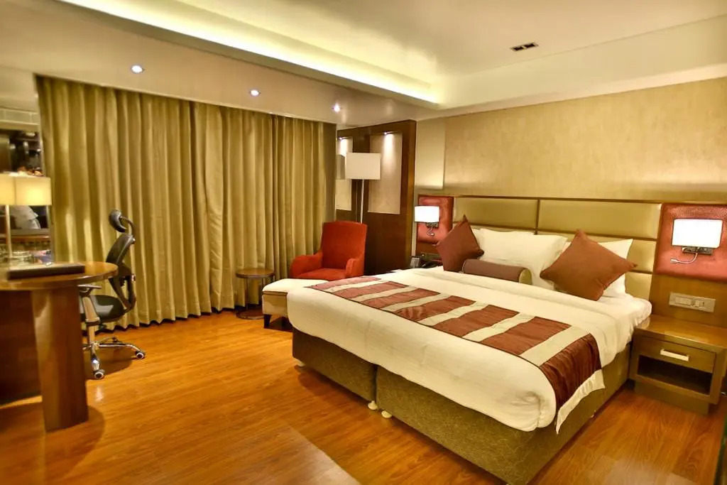 Regenta Central the Crystal Kanpur