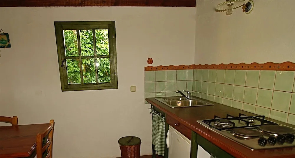 Apartments Cvita - Garden Hideaway