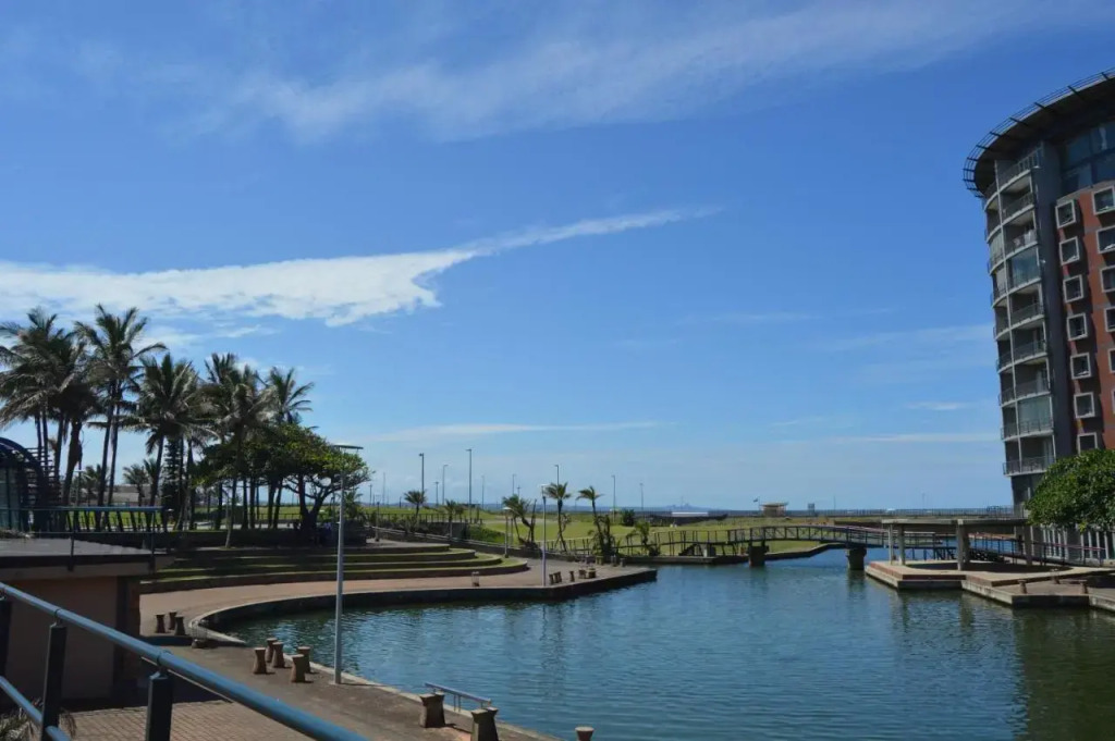 2 Sleeper with King Bed at Point Waterfront