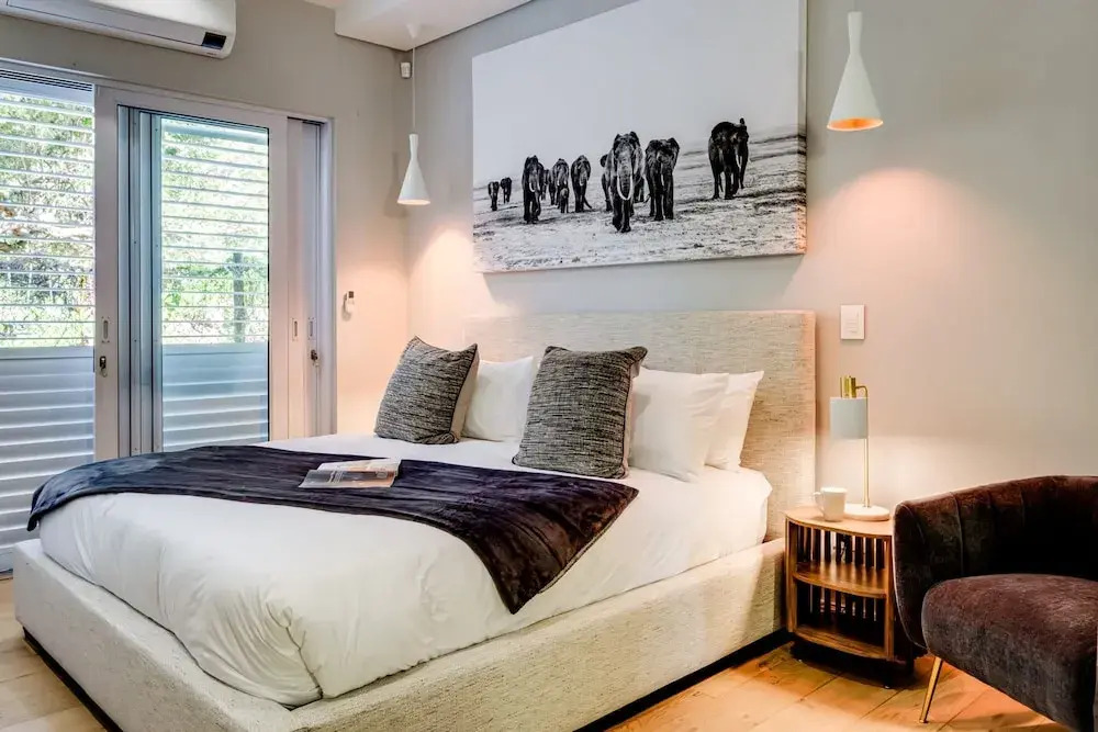 Experience Vibrant Living at De Waterkant Views