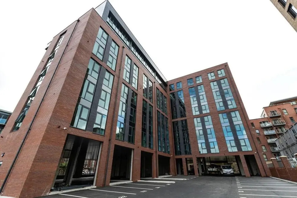 3 bed City Centre Apartment