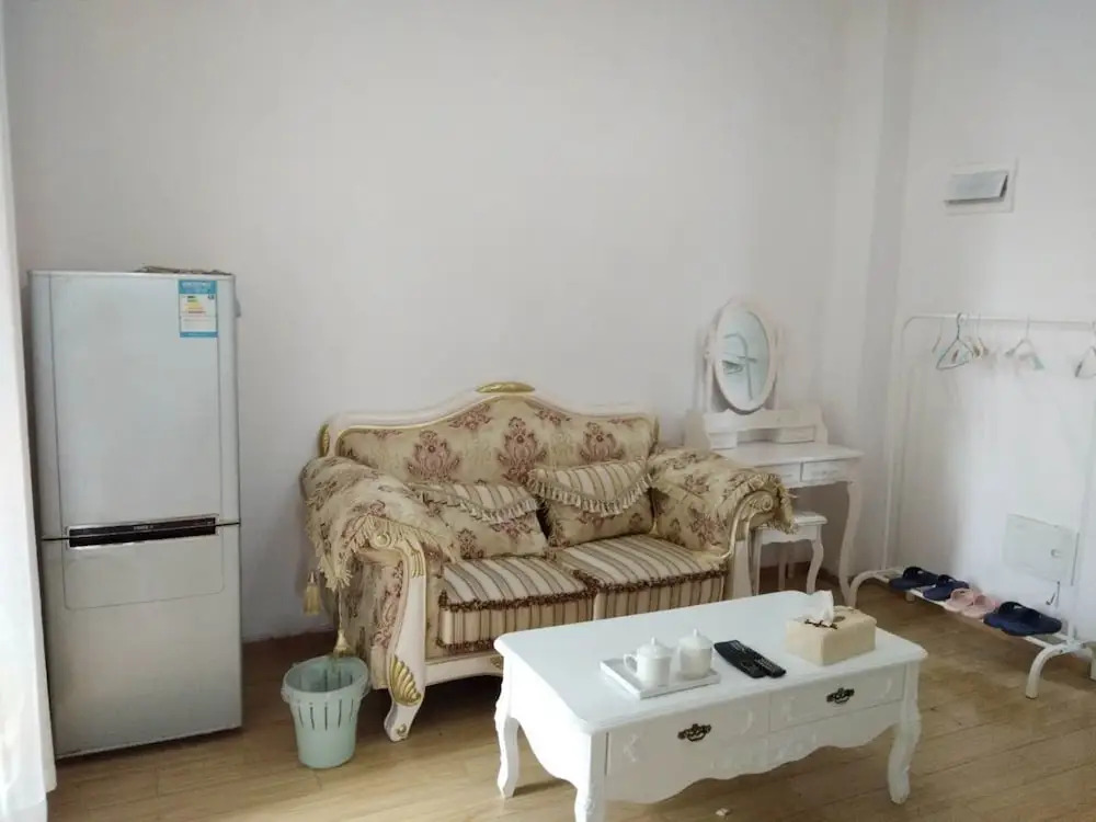 Wuhan Loving Home Apartment
