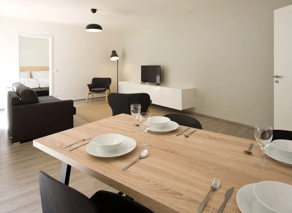 Lakepark Residence