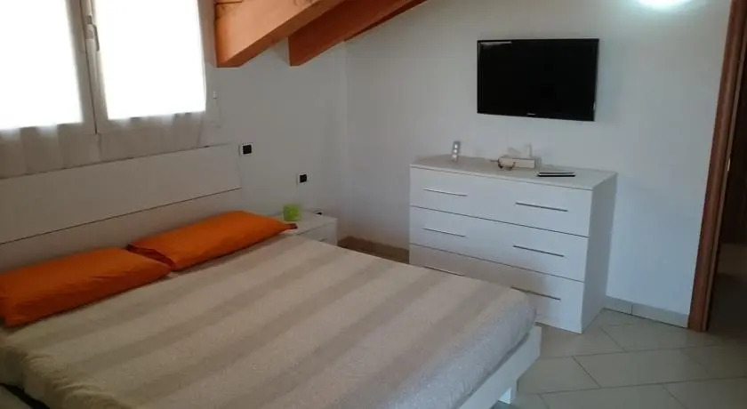 ExpoWhiteHome