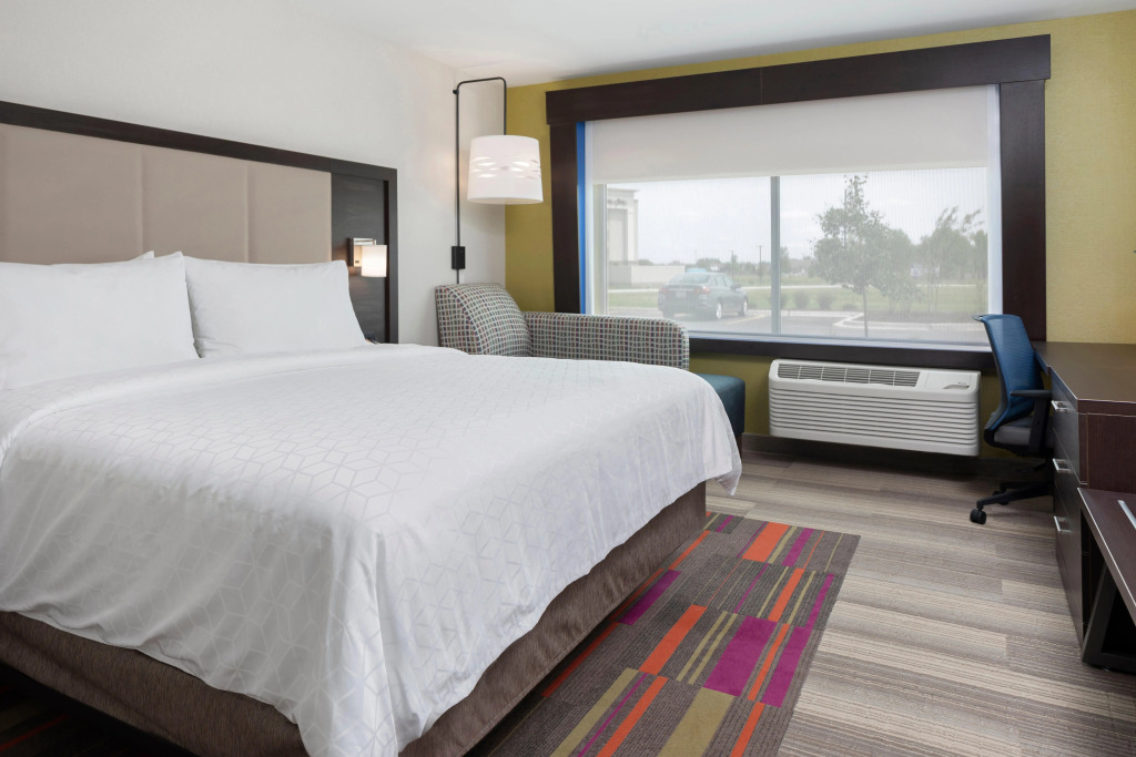 Holiday Inn Express & Suites - Bourbonnais East - Bradley by IHG