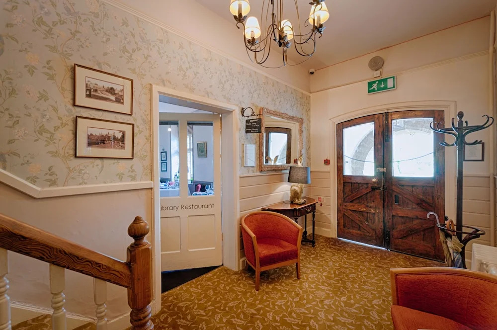 The Edgemoor Hotel