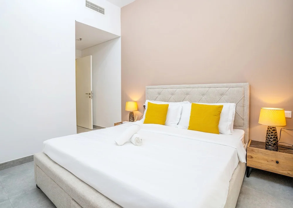 Tanin-Beautiful and Modern Apartment with Huge Space