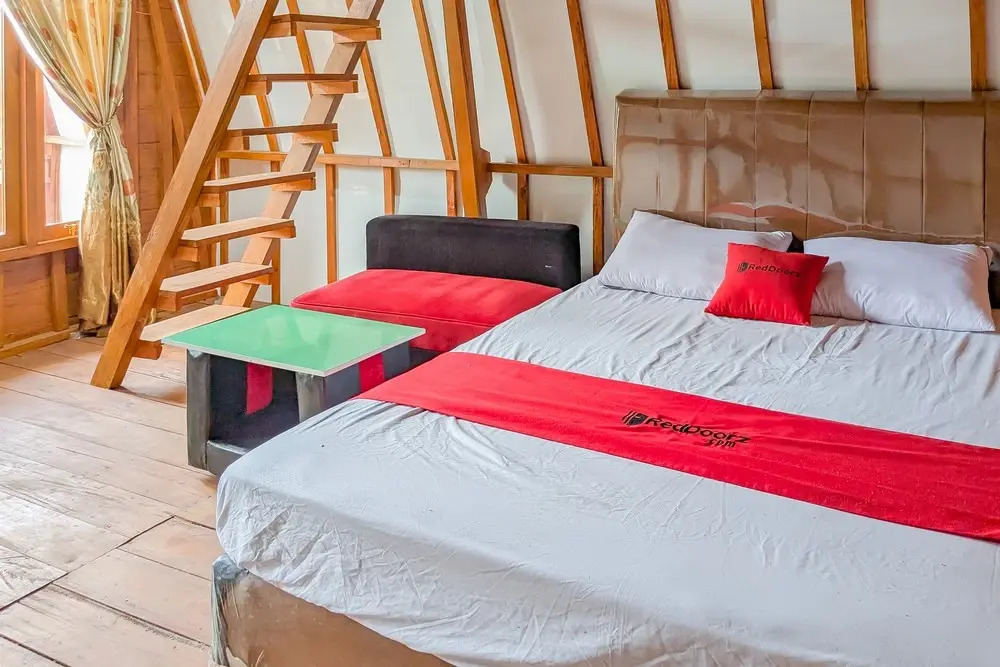 RedDoorz Resort at Ciater 3