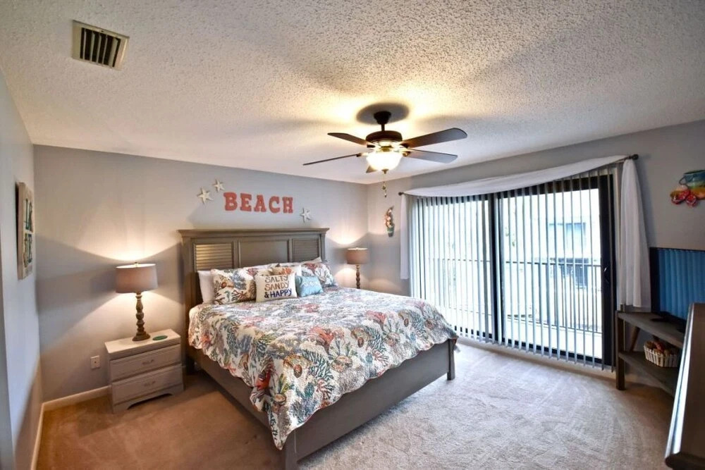 Seawinds 77 - Remodeled Sea Winds 2 Bedroom Steps to the Pool Lagoon View