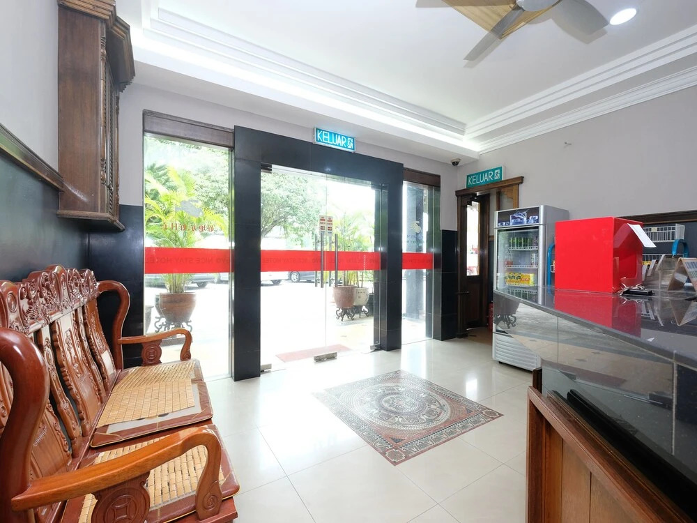 Nice Stay Hotel by OYO Rooms