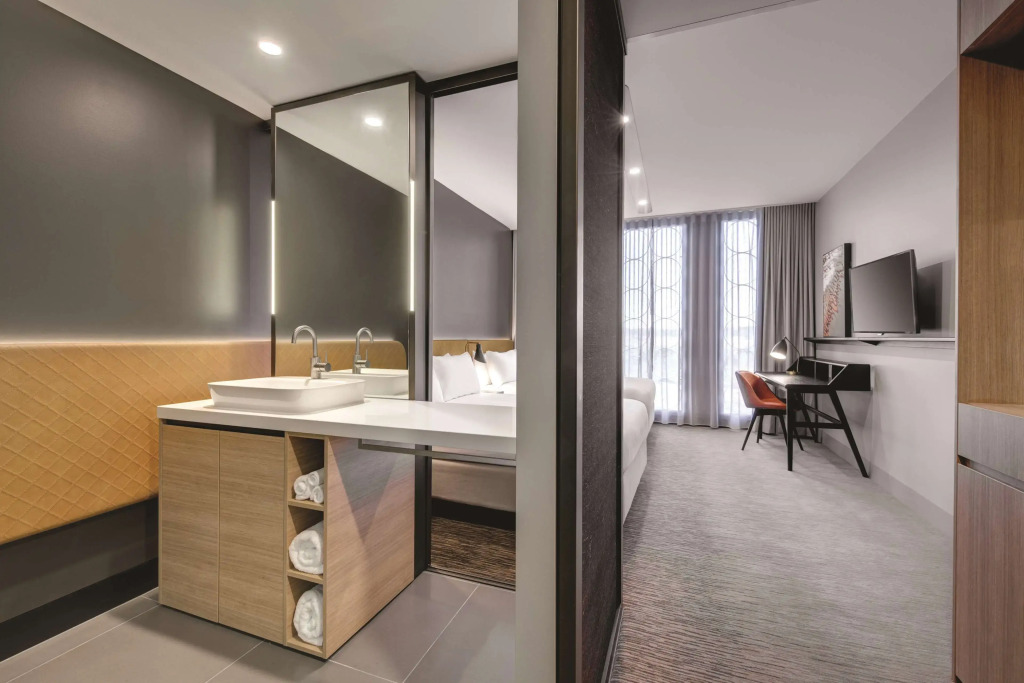 Vibe Hotel Canberra