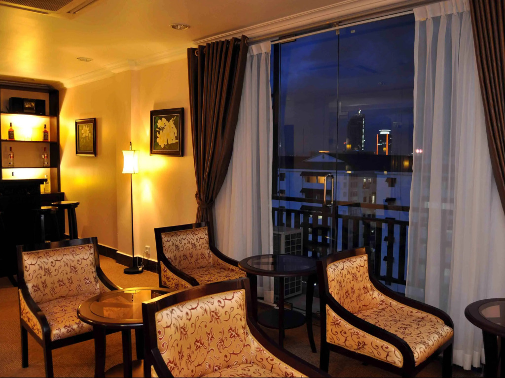 Jun Yue Hotel