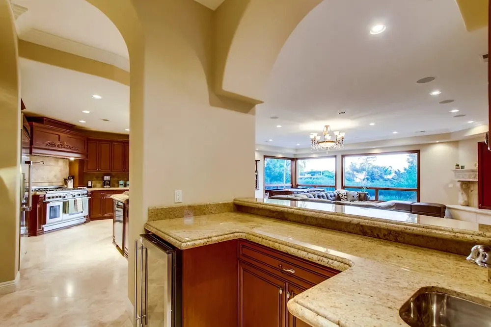 Tropical 5BR La Jolla Retreat by NamaStay
