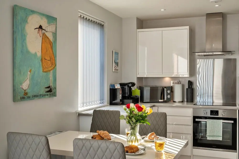 Apartment in Teignmouth With Sea Views