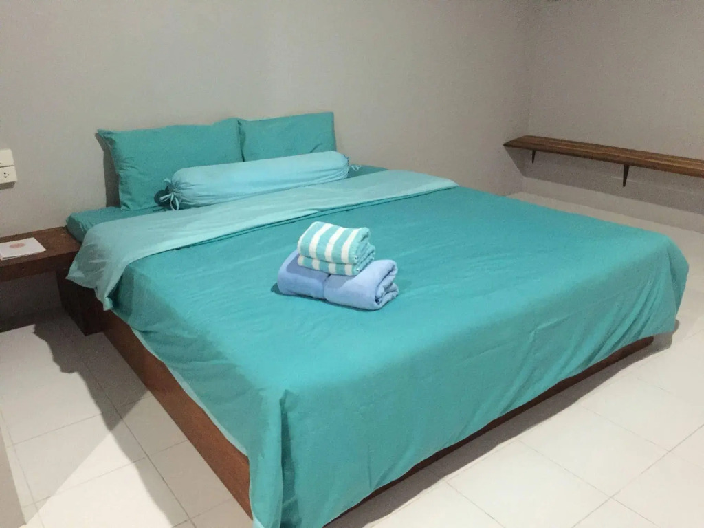 Siri Guesthouse @ Surat Thani
