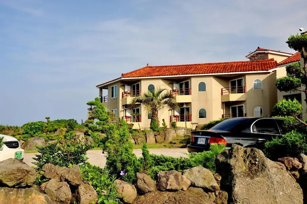 The House Pension