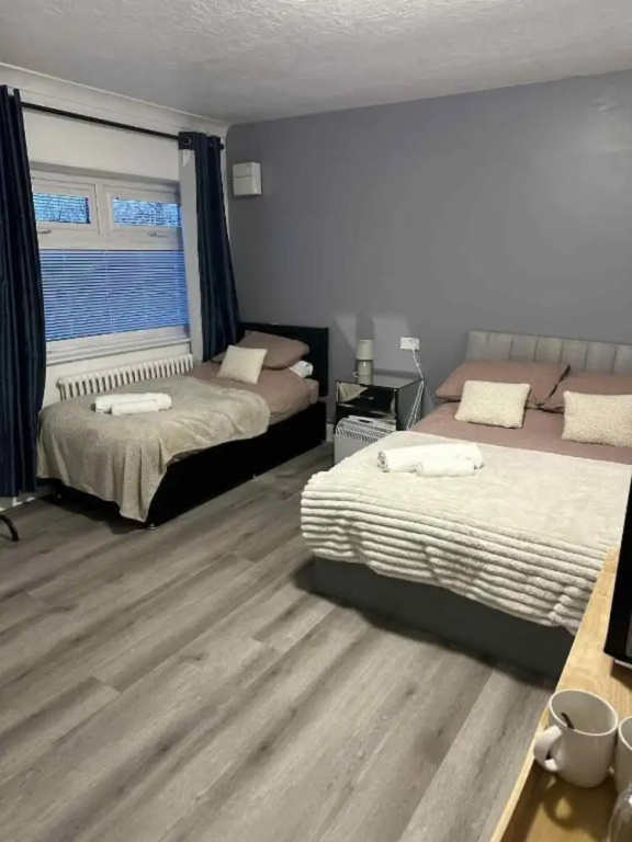 OYO Prince of Wales Country Hotel