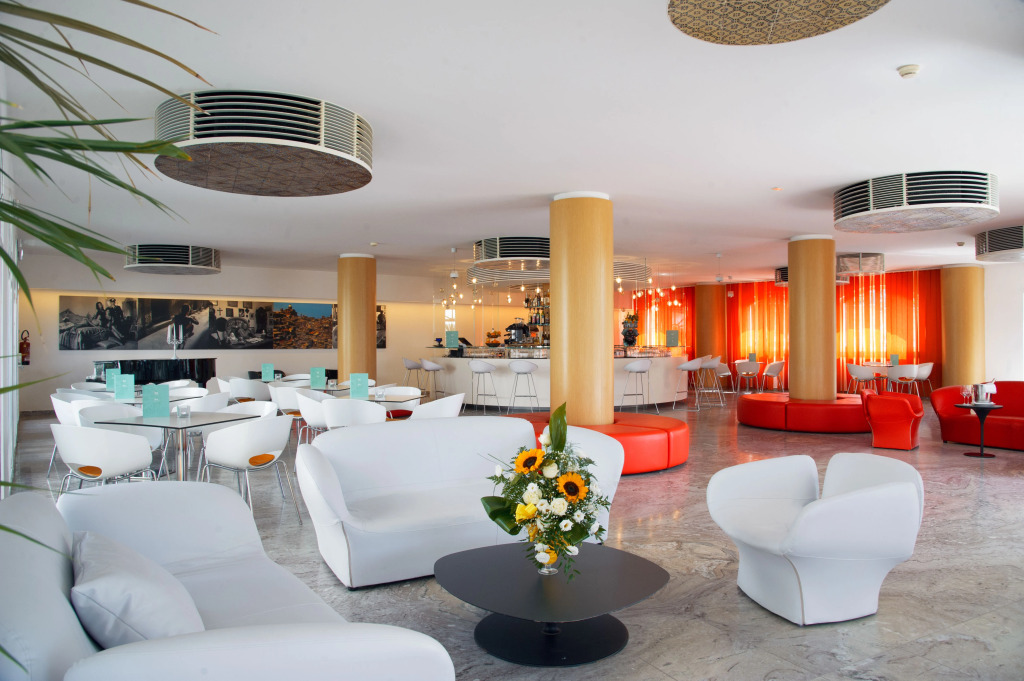 Hotel Kaos