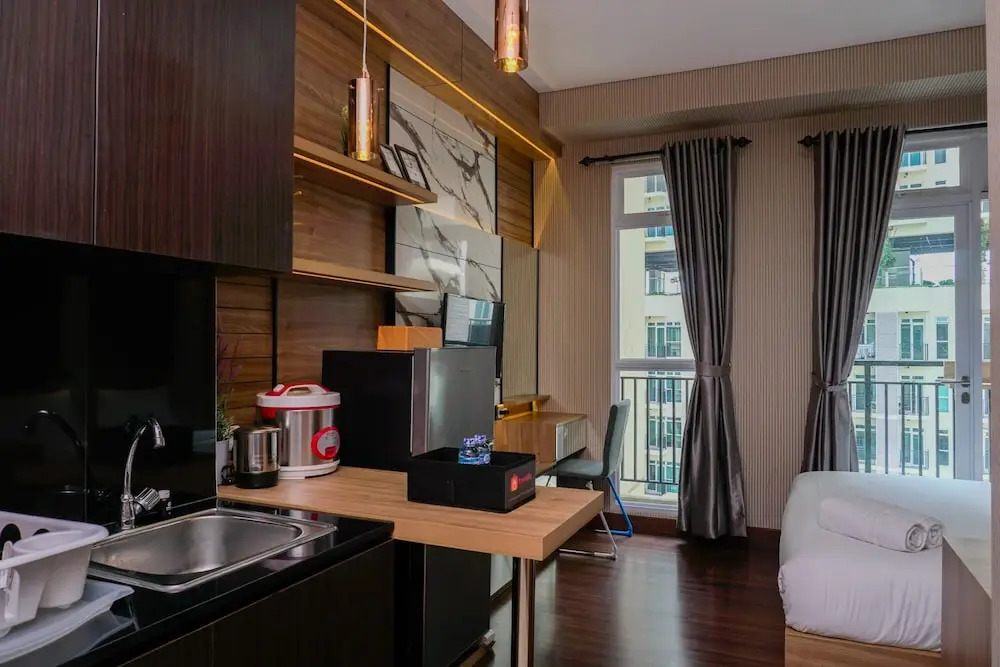 Cozy Studio Apartment at Puri Orchard Near Shopping Mall