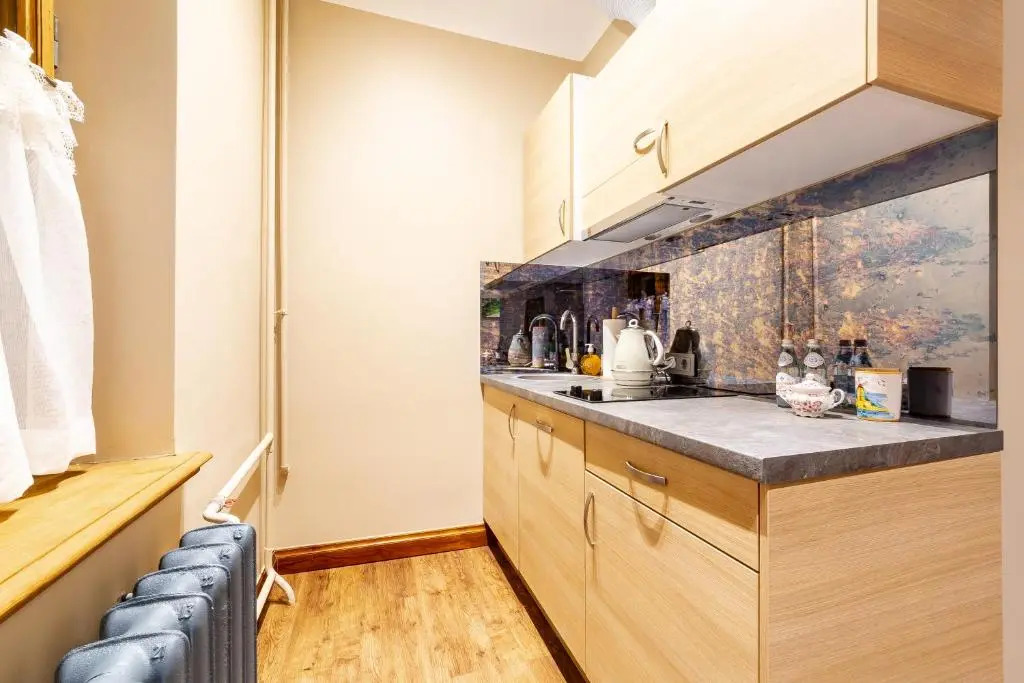 Ancient Storie's AP 65sqm Renovated Free parking