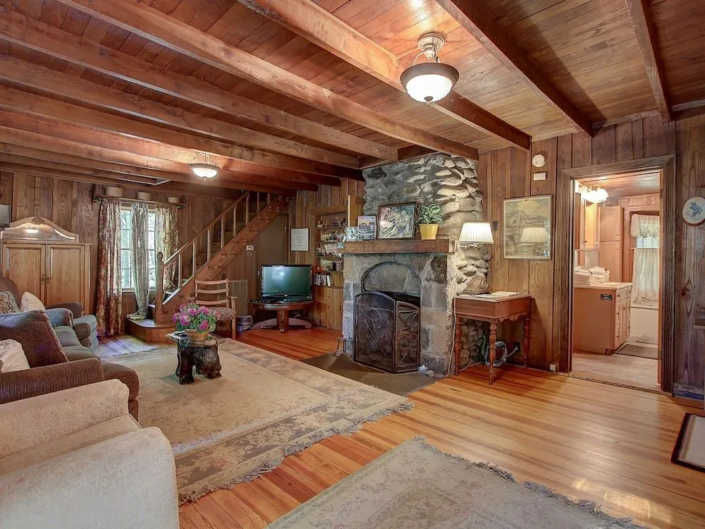 Bear Creek Haven 1 Bedroom 1 Bathroom Chalet