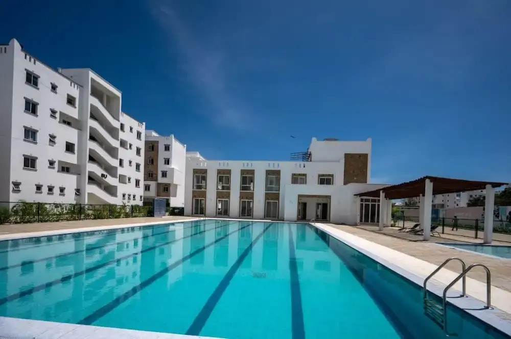 2BR Apartment in Mombasa - Pool & Near Beach