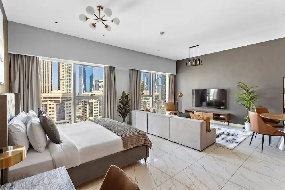 Silkhaus Spacious Central Park Studio