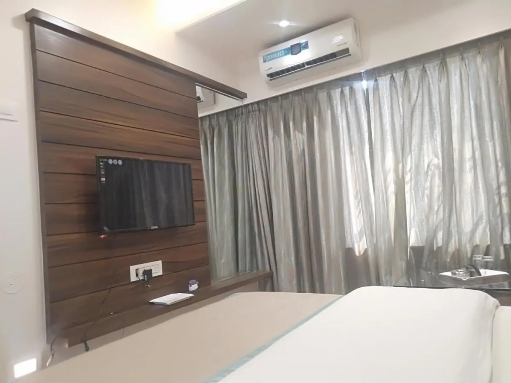 Hotel Shiv Sangram