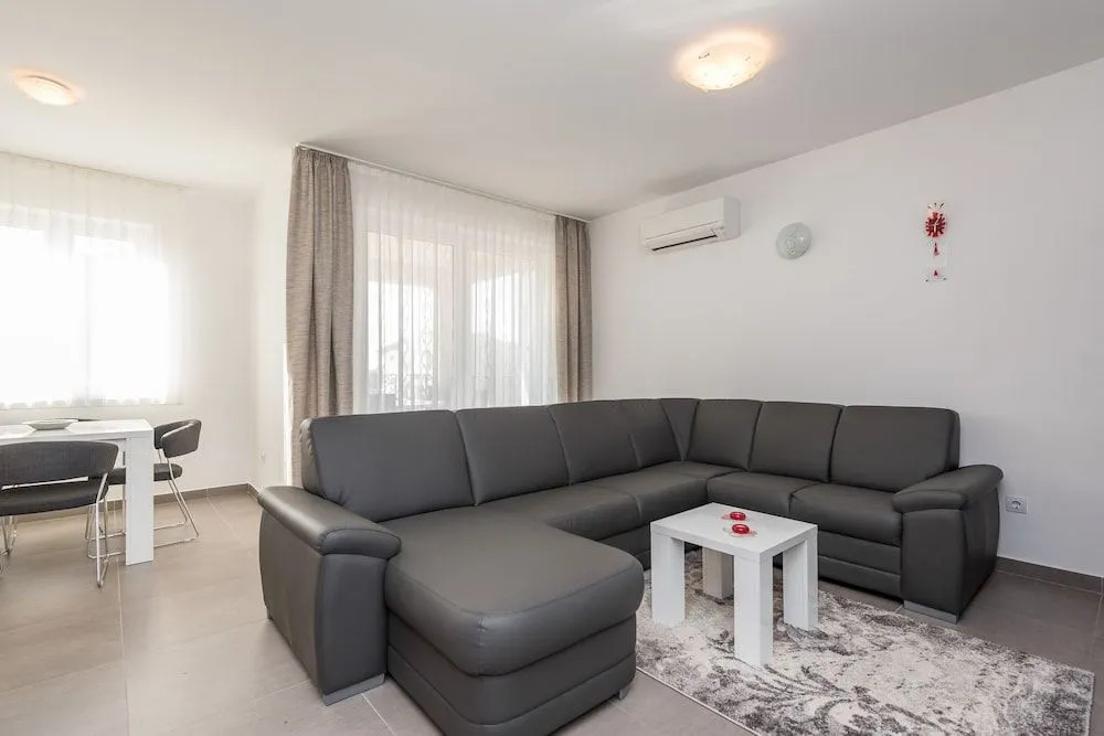 Apartments Kljajić