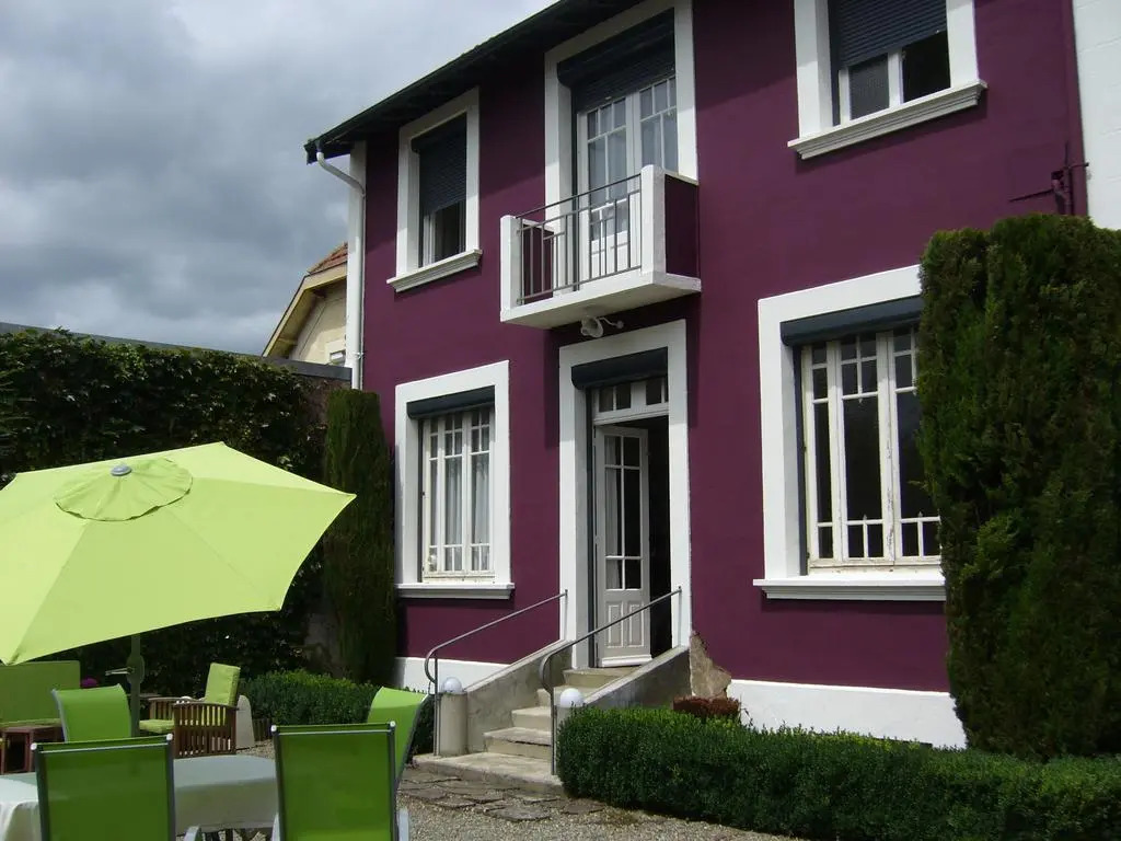 La Maison Pourpre