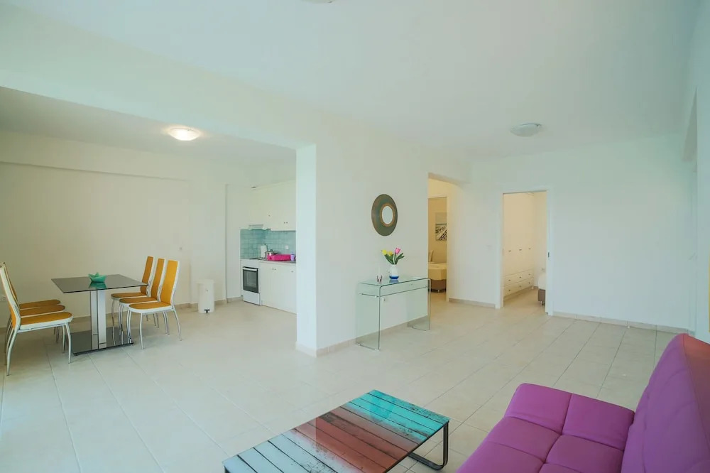 Kiveri Apartments