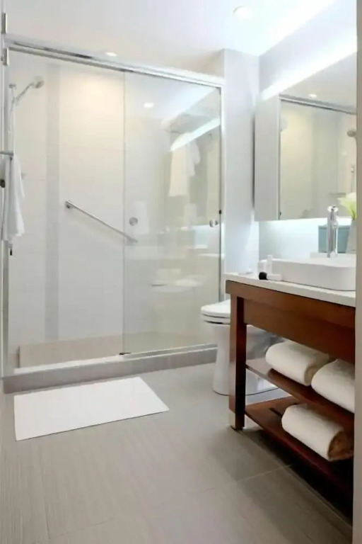 Hyatt place uptown