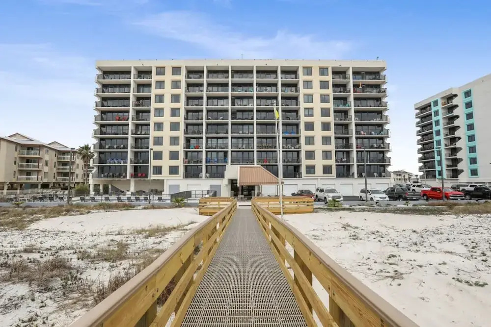 Island Wind West 177 Next to Hangout Pool Beach