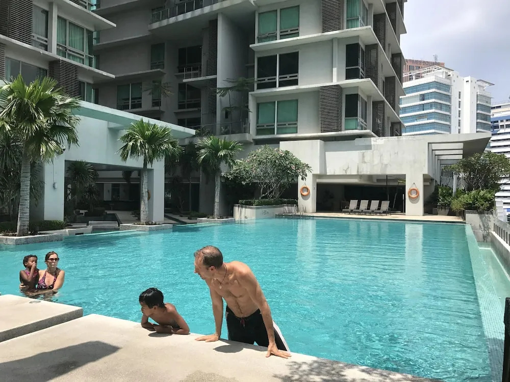Star Suites At Swiss Garden Residences