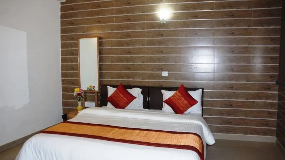 Maxfort Airport Hotel