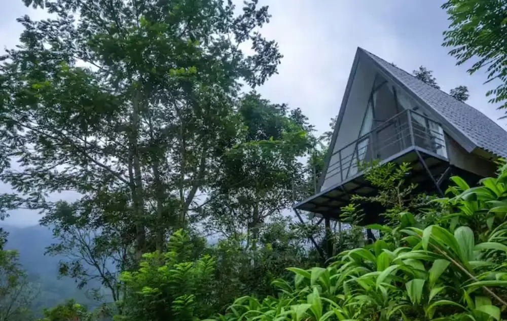 Rain Drops Wellness Villa Deniyaya, Sinharaja
