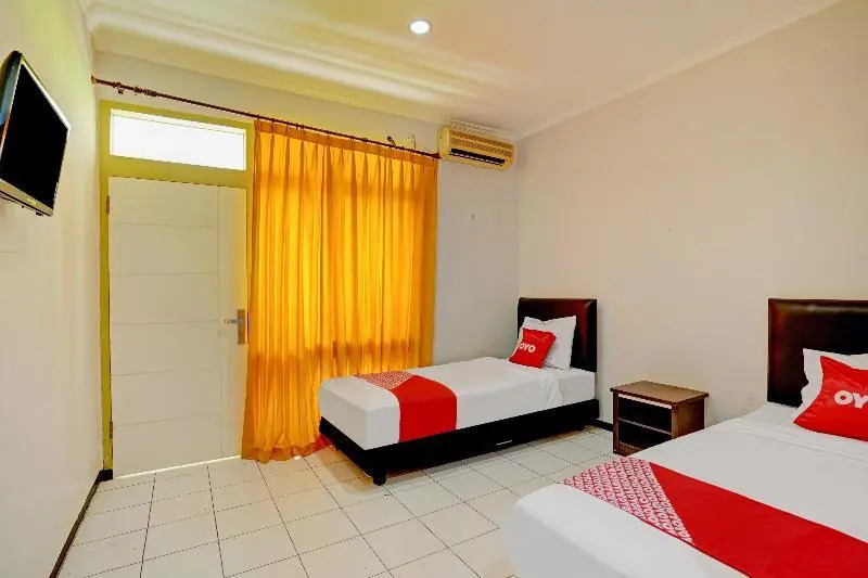 OYO 90177 Hotel Pahlawan