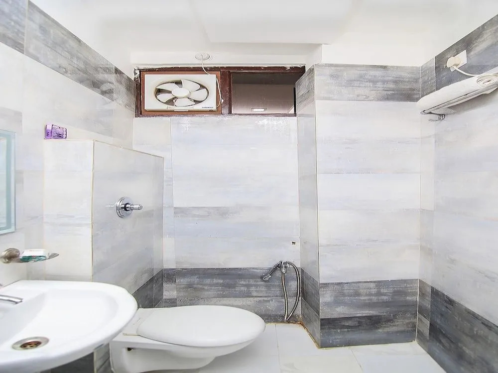 OYO 10969 Hotel US Residency