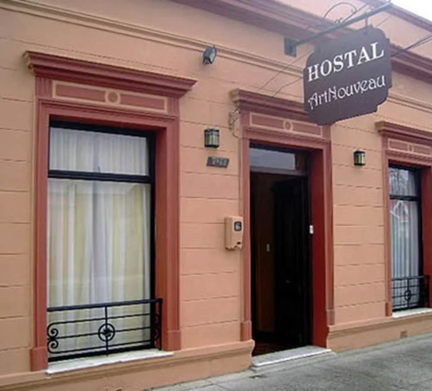Art Nouveau Hostal