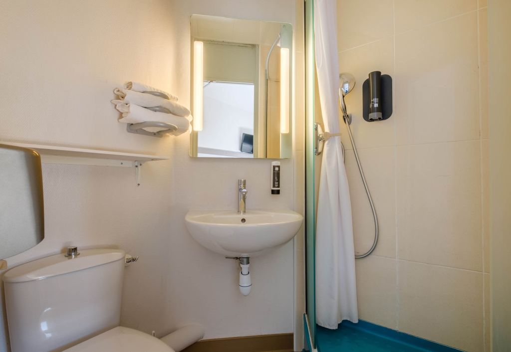 B&B HOTEL Villeneuve Loubet Plage