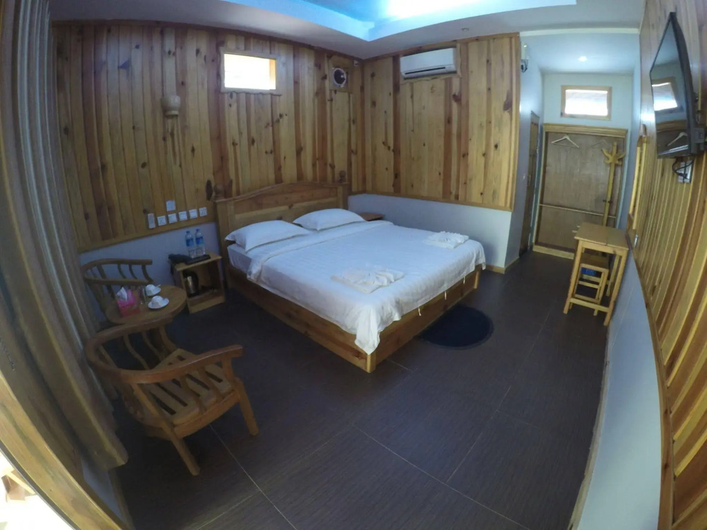 Golden Guest Hotel